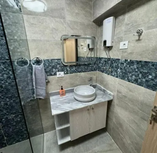 Cc Luxurious Apartman